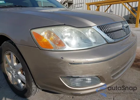 2001 Toyota Avalon Xls z USA, uszkodzony, nr VIN 4T1BF28B61U182009